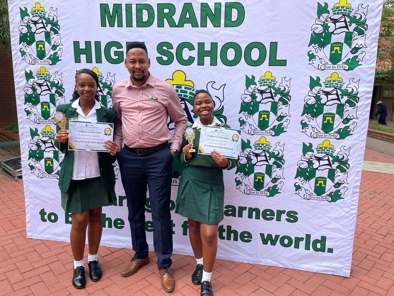 Grade 9 and 10 Merit Awards (16)